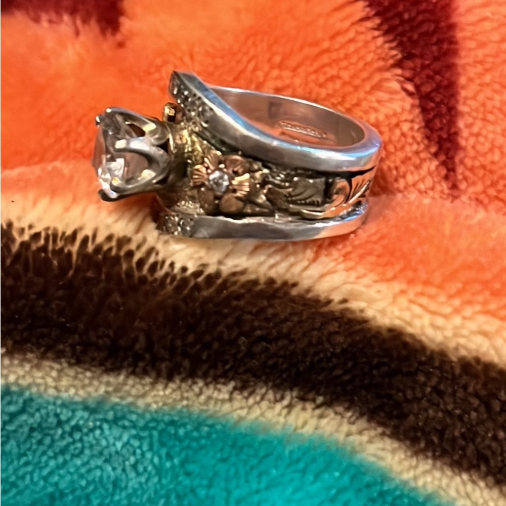 Hyo Silver Ring size 6.